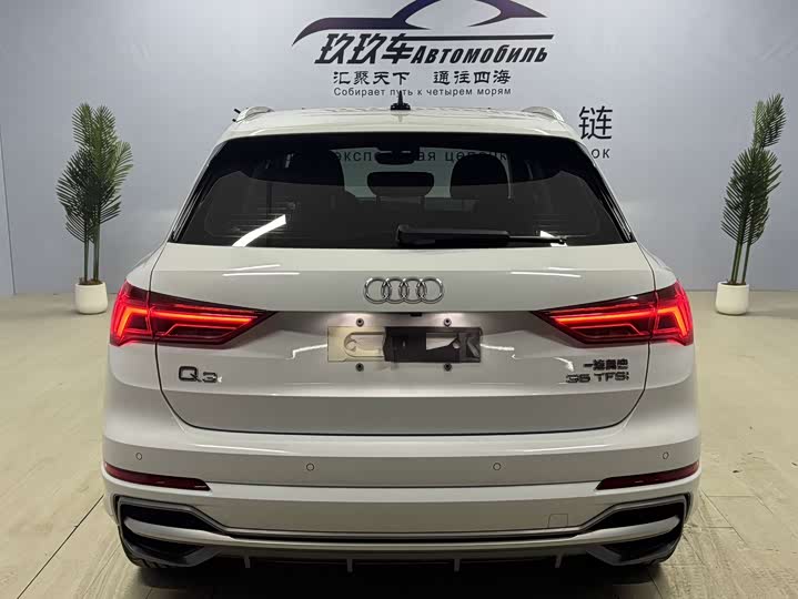 Фото 6 - Audi Q3