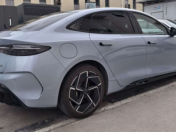 Фото 6 - BYD Seal