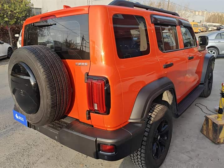 Фото 3 - Tank 300