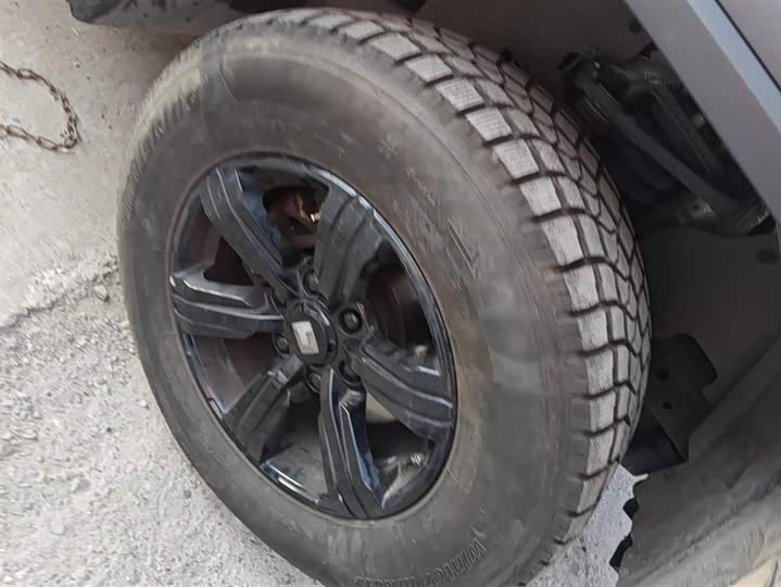 Фото 6 - Tank 300