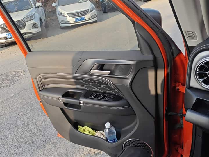 Фото 7 - Tank 300