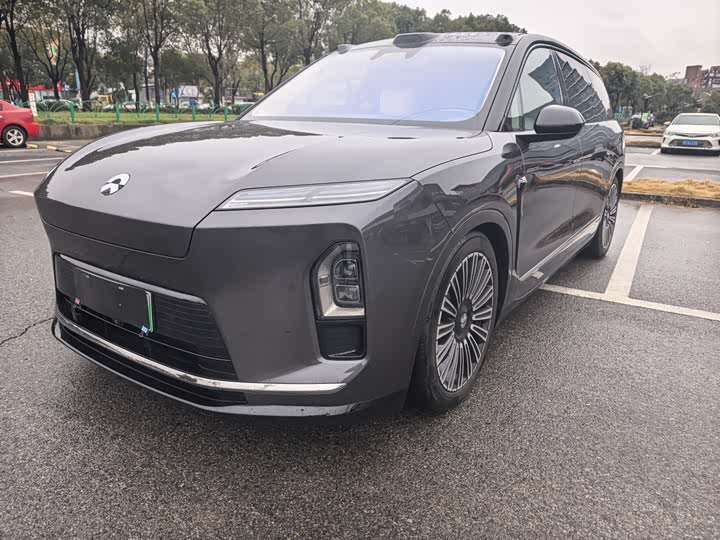 Фото 1 - Nio ES8