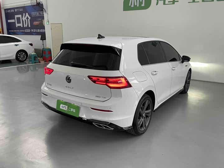 Фото 4 - Volkswagen Golf