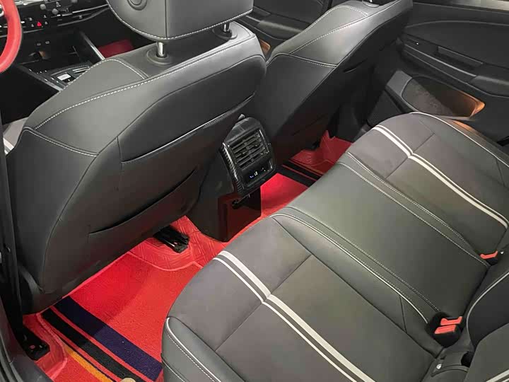 Фото 9 - Volkswagen Golf