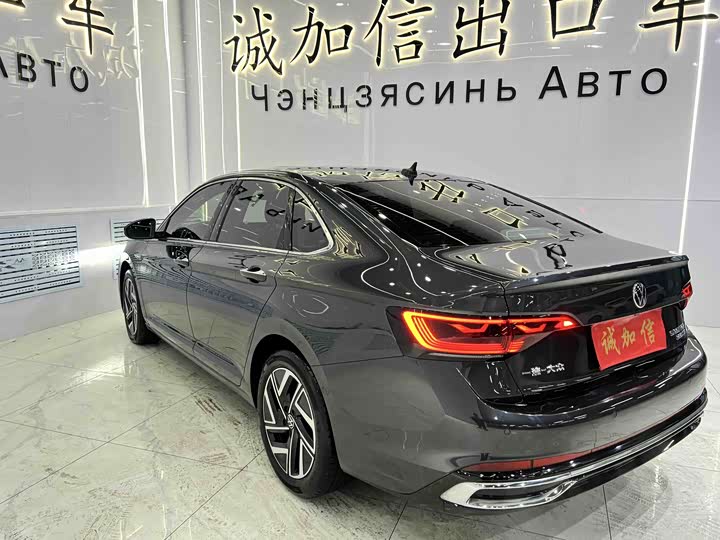 Фото 6 - Volkswagen Sagitar L