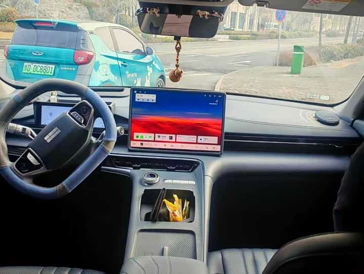 Фото 3 - Geely Galaxy E5