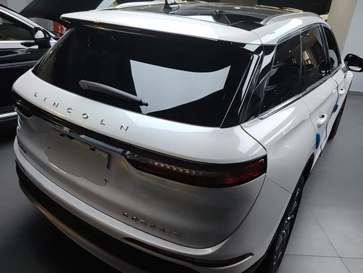 Фото 3 - Lincoln Corsair