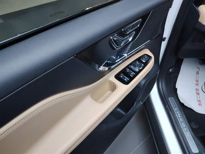 Фото 7 - Lincoln Corsair