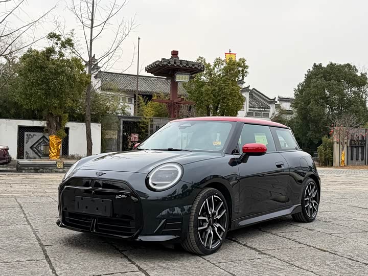 Фото 1 - Mini Cooper