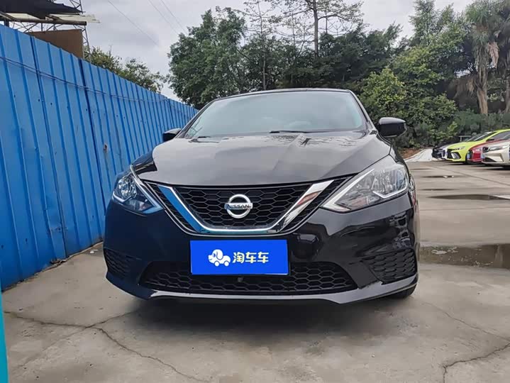 Фото 2 - Nissan Sylphy
