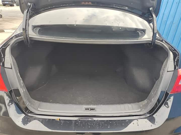 Фото 4 - Nissan Sylphy