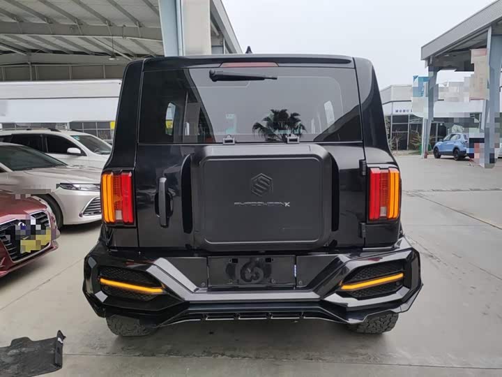 Фото 6 - Tank 300