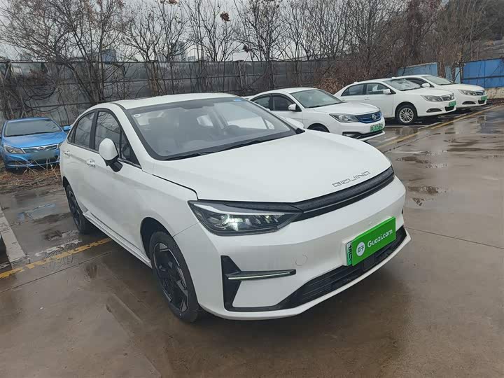 Фото 4 - Beijing EU5 Plus