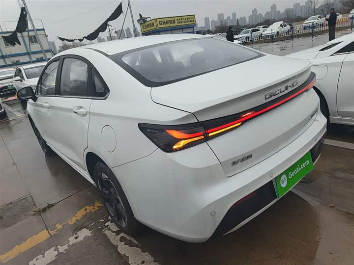 Фото 5 - Beijing EU5 Plus