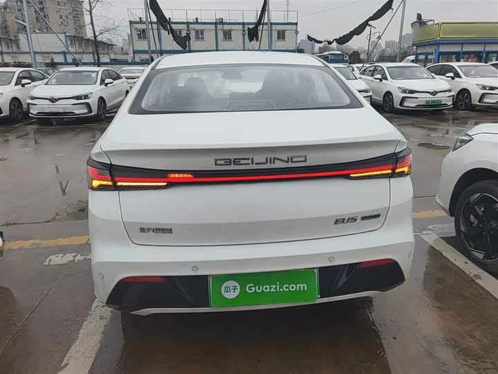 Фото 6 - Beijing EU5 Plus