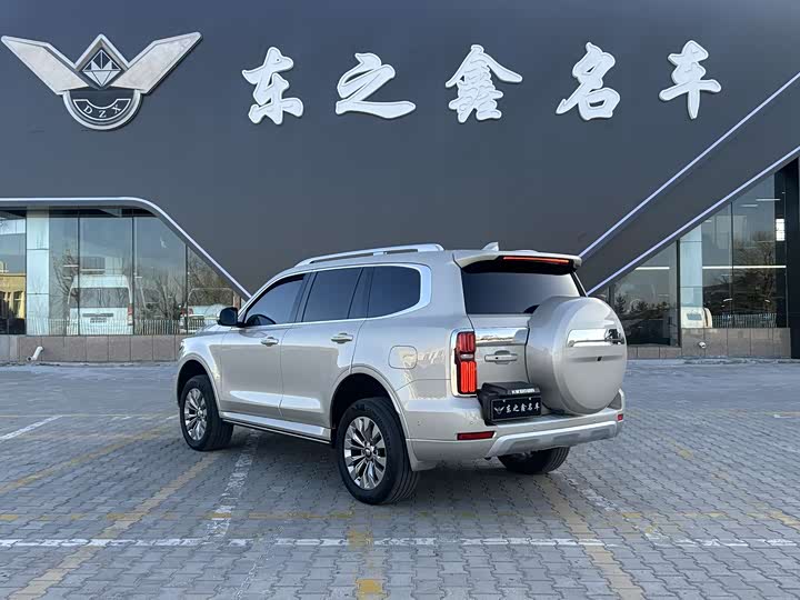 Фото 5 - Tank 500 Hybrid