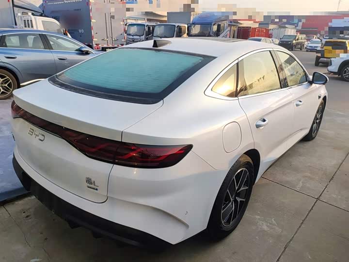 Фото 7 - BYD Qin L