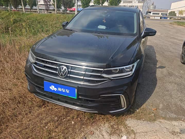 Фото 2 - Volkswagen Tiguan L Hybrid