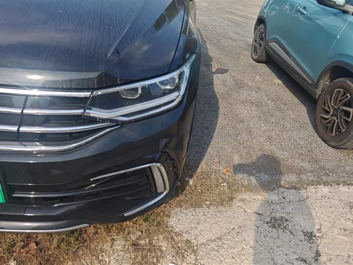 Фото 5 - Volkswagen Tiguan L Hybrid