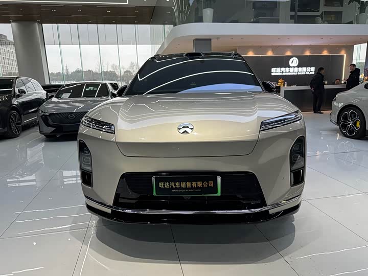 Фото 2 - Nio ES8