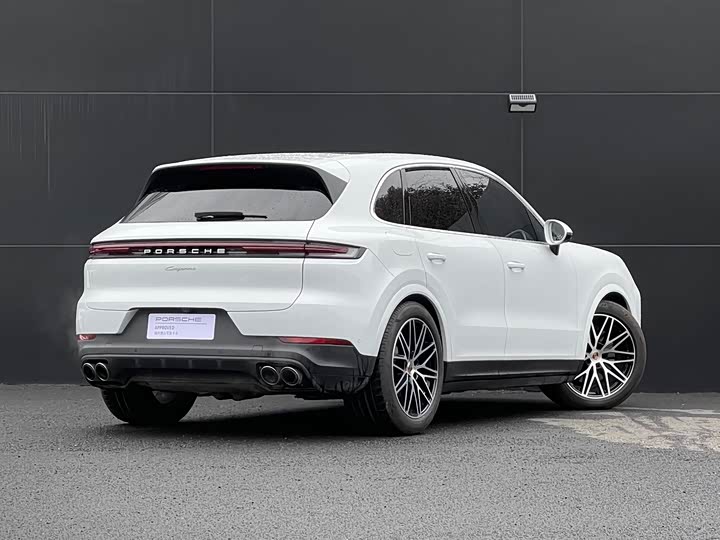 Фото 2 - Porsche Cayenne