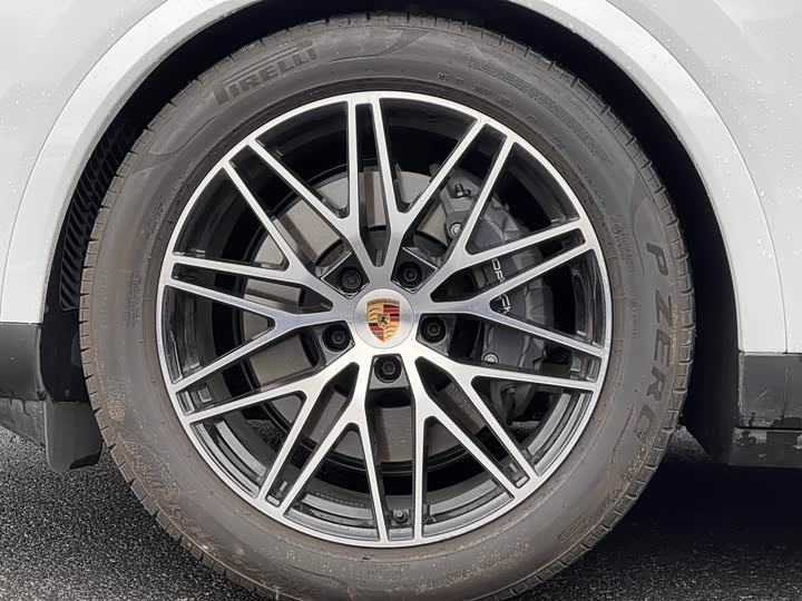 Фото 7 - Porsche Cayenne