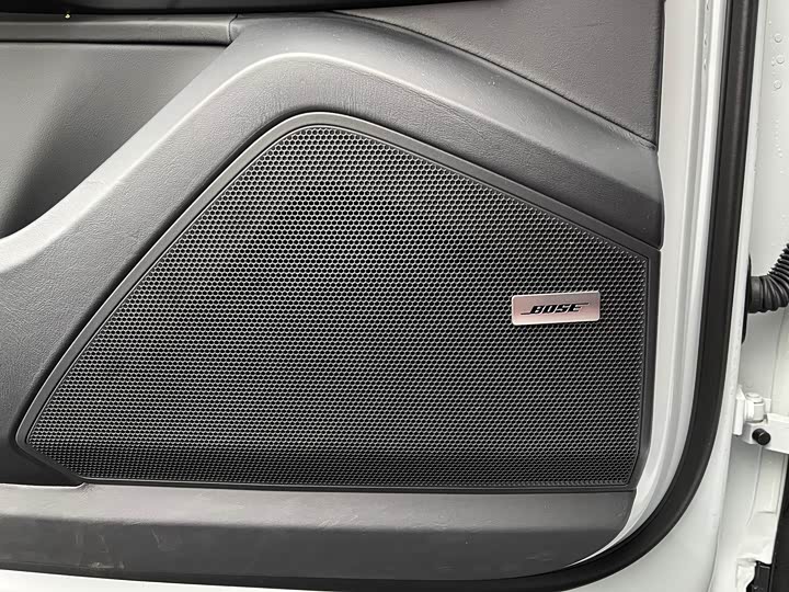 Фото 9 - Porsche Cayenne