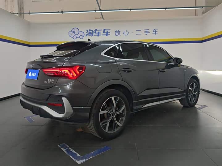 Фото 3 - Audi Q3 Sportback