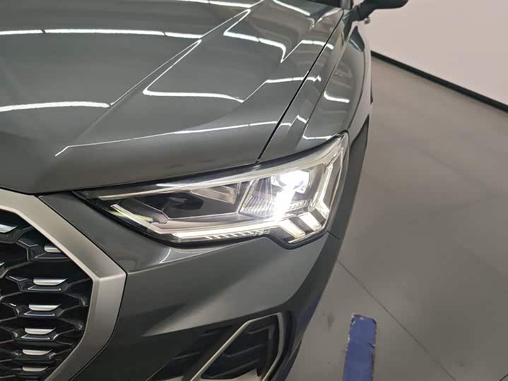 Фото 5 - Audi Q3 Sportback