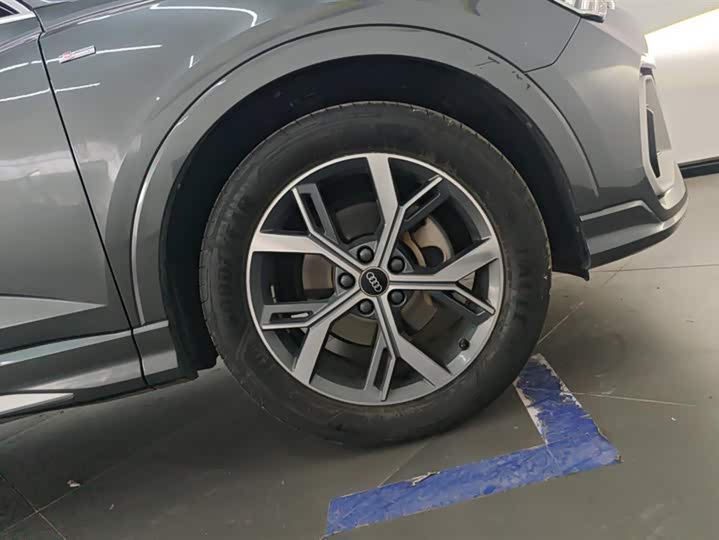 Фото 6 - Audi Q3 Sportback