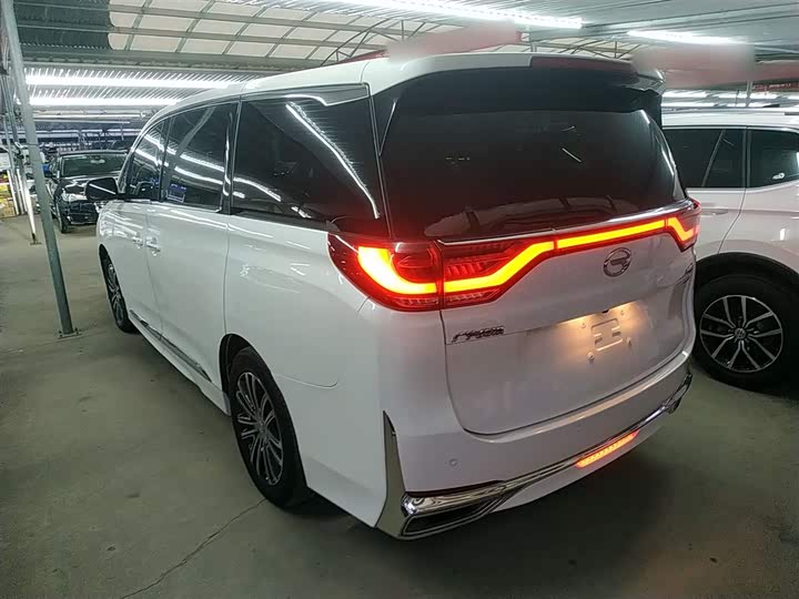 Фото 5 - GAC Trumpchi M8