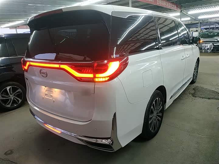 Фото 7 - GAC Trumpchi M8