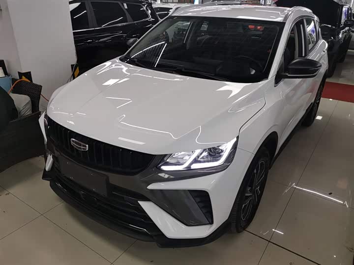 Фото 2 - Geely Coolray