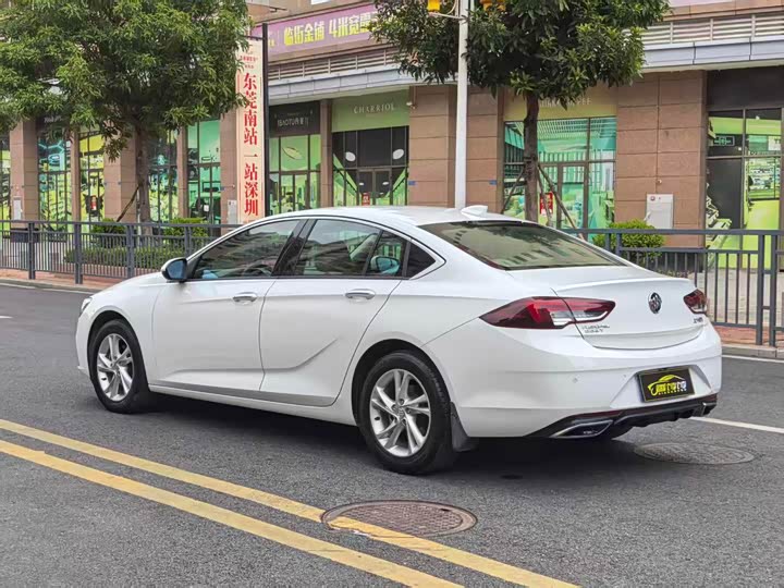 Фото 4 - Buick Regal