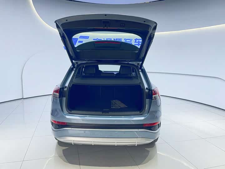 Фото 6 - Audi Q4 e-tron