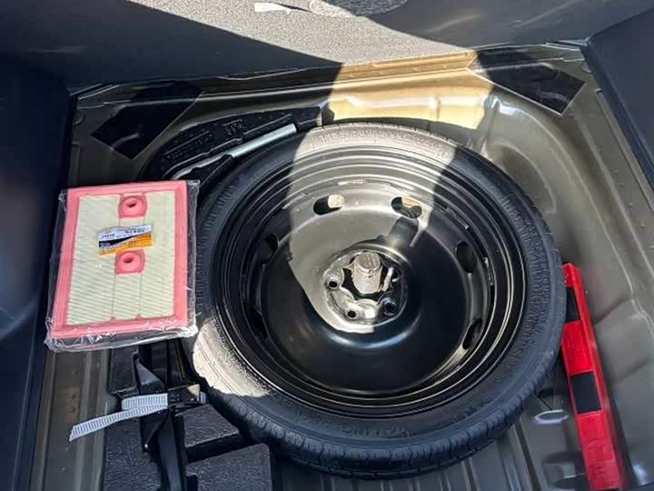 Фото 2 - Jetta VS7