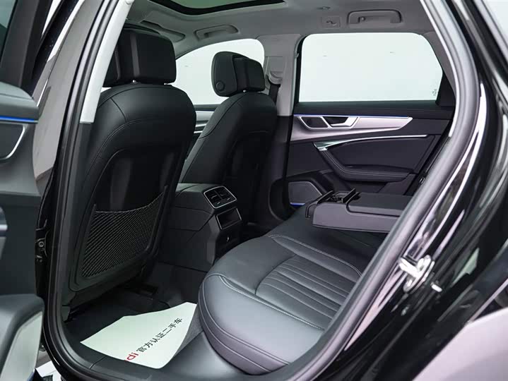 Фото 8 - Audi A6