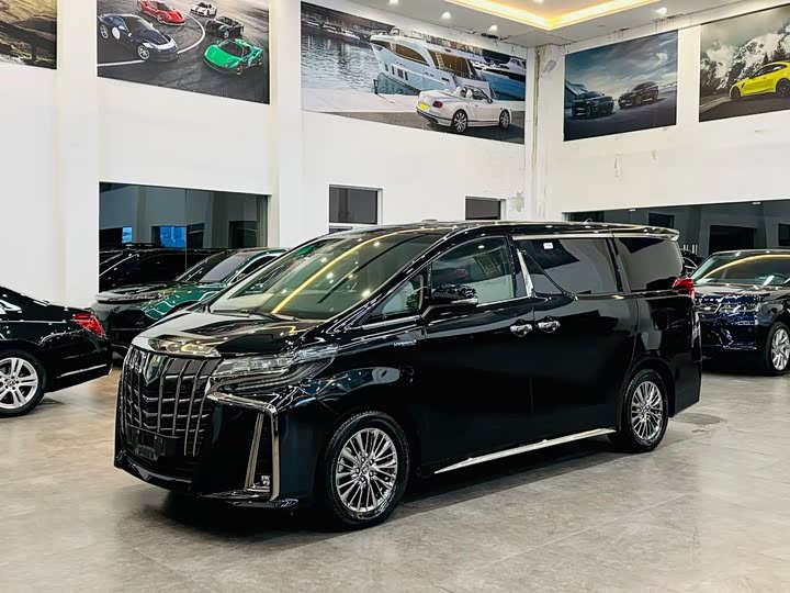 Фото 1 - Toyota Alphard