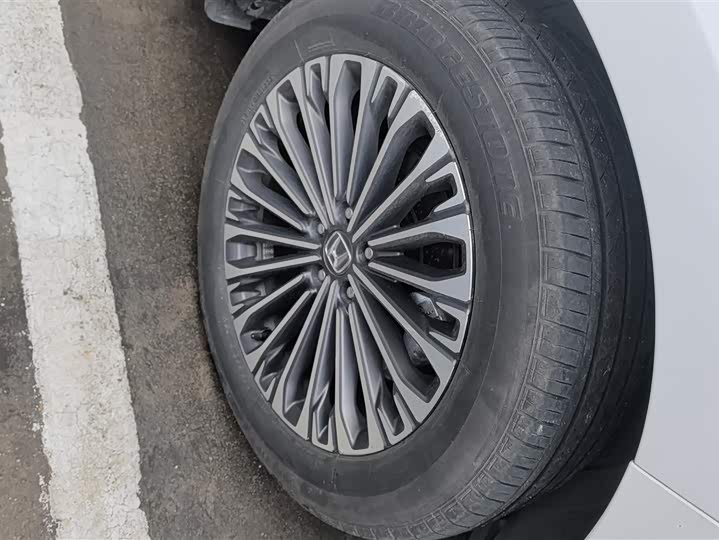 Фото 6 - Honda Avancier