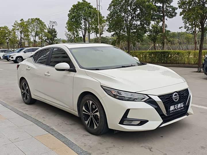 Фото 2 - Nissan Sylphy