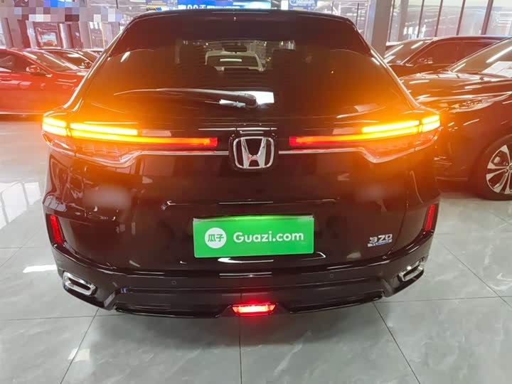 Фото 6 - Honda UR-V