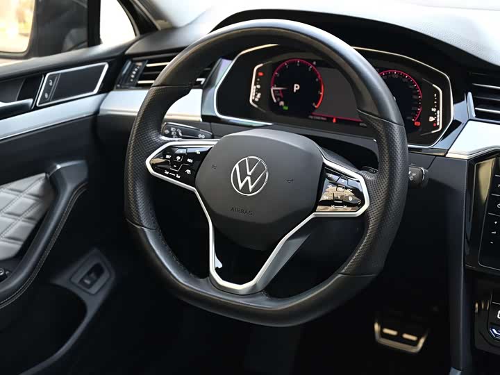 Фото 9 - Volkswagen Magotan