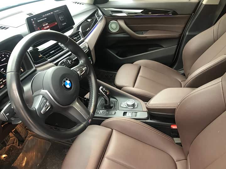 Фото 8 - BMW X1