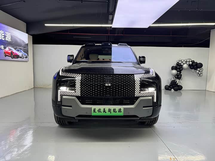 Фото 2 - BYD Yangwang U8