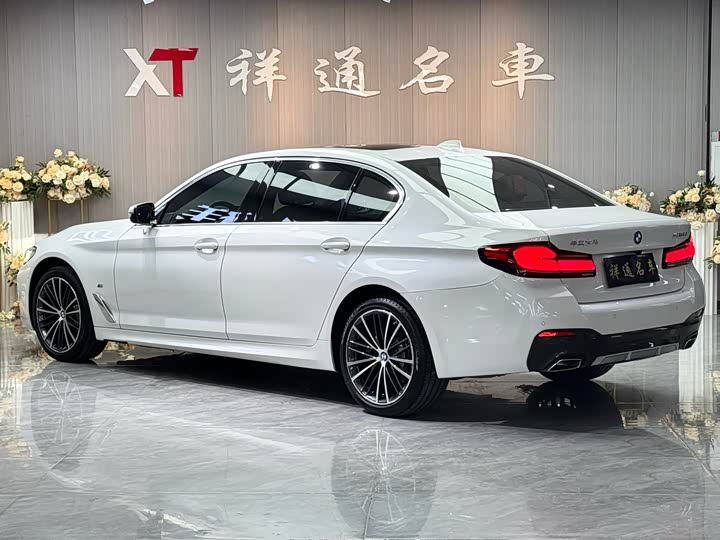 Фото 8 - BMW 5 Series