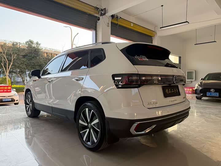 Фото 7 - Volkswagen Tharu