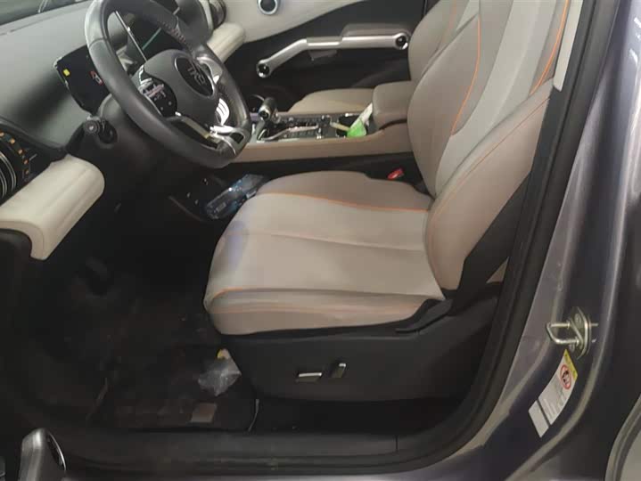 Фото 9 - BYD Yuan Plus