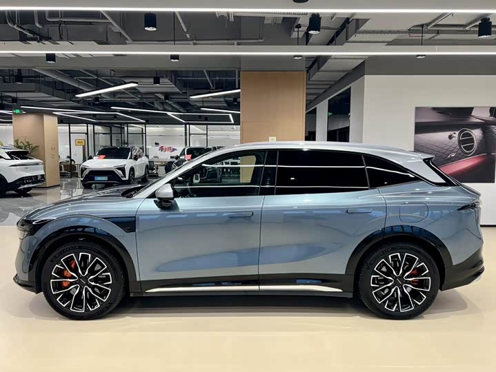 Фото 4 - Zeekr 7X