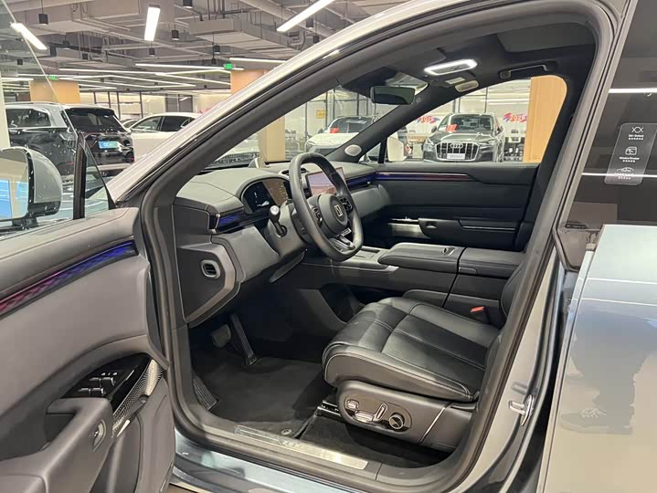 Фото 7 - Zeekr 7X