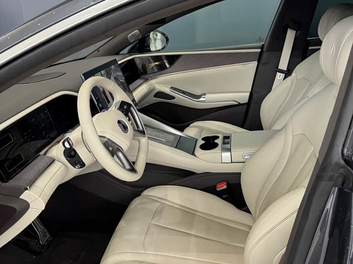 Фото 4 - Denza Z9